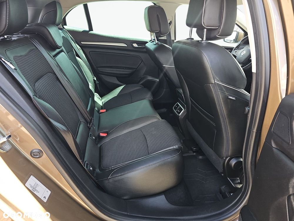 Renault Megane 1.2 Energy TCe Bose - 20