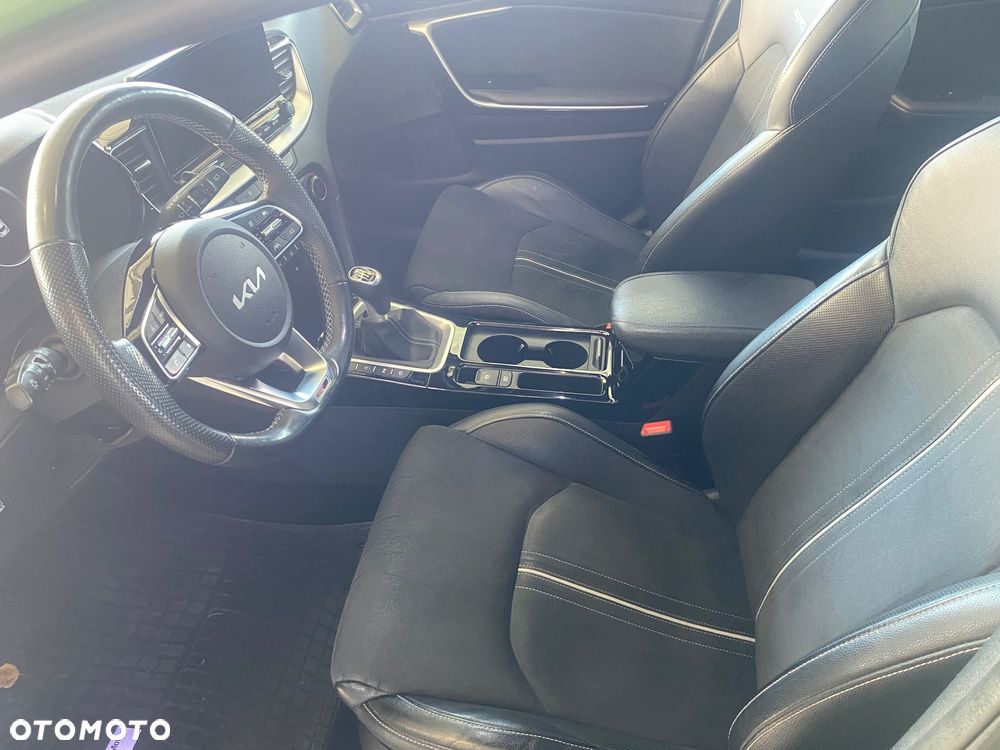 Kia XCeed 1.5 T-GDI GT-Line - 10