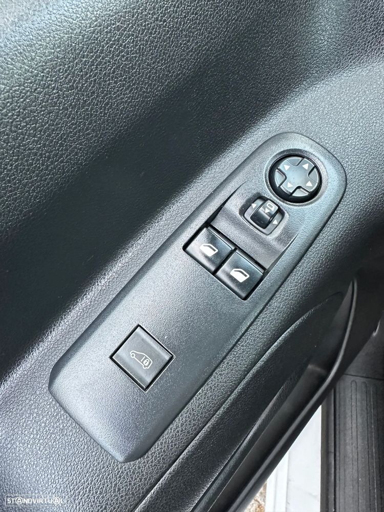Citroën Berlingo Longa XL GPS Camara de Marcha Atrás IVA DEDUTIVEL - 18