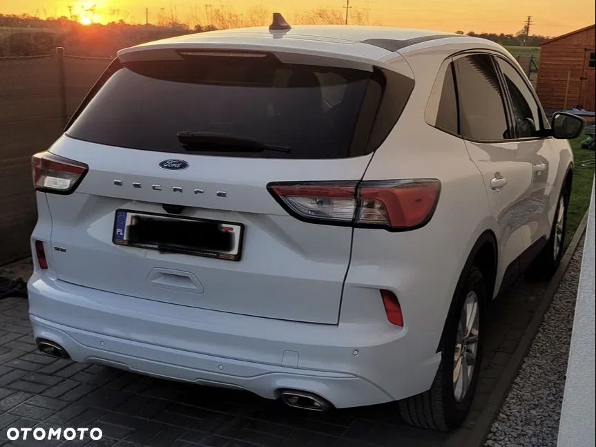 Ford Kuga - 4