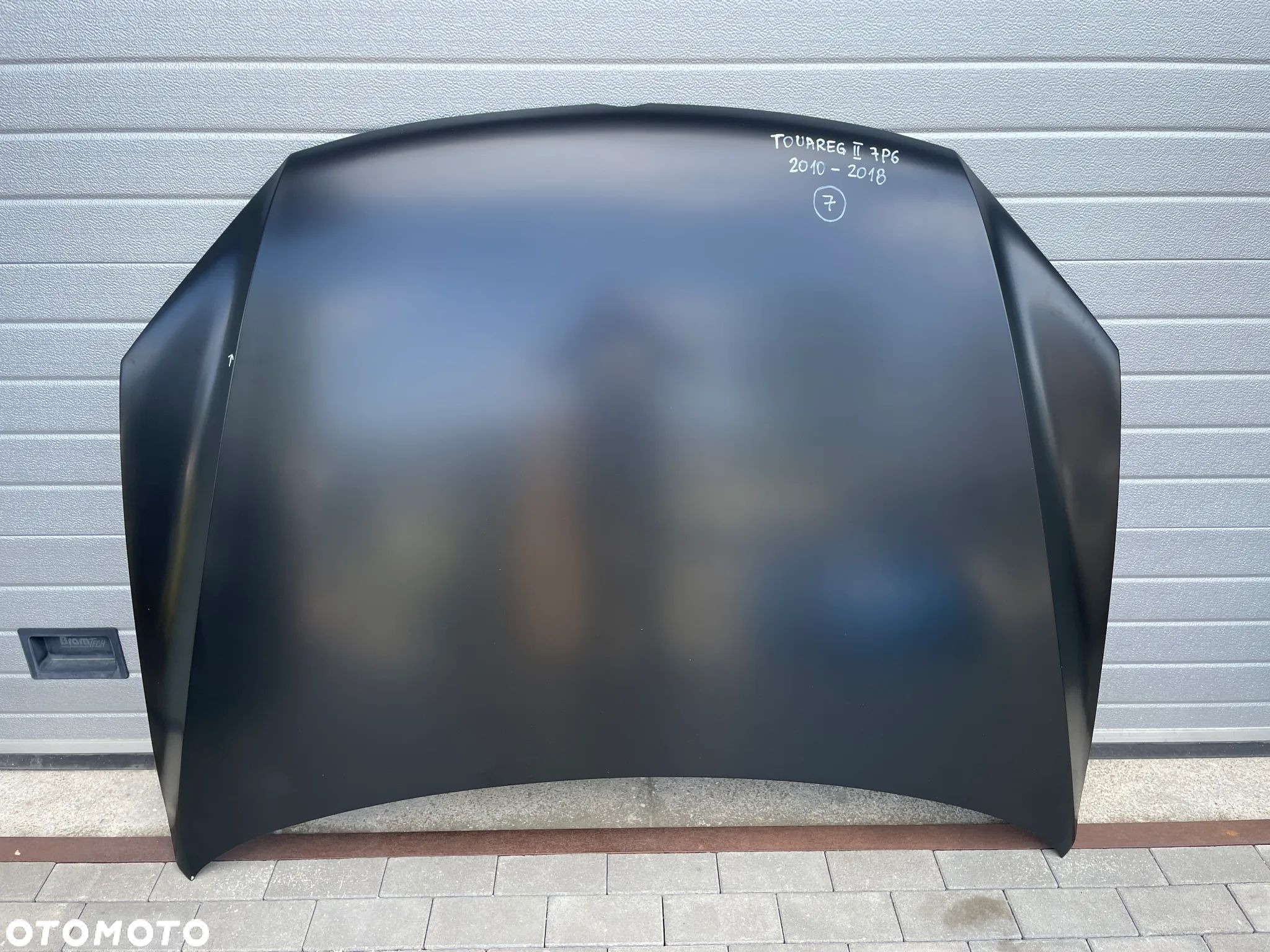 MASKA VW TOUAREG II 7P6  2010-2018 - NOWA - 1