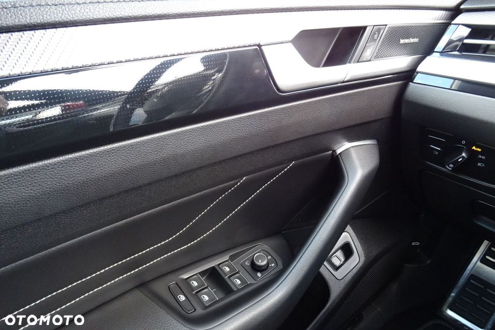 Volkswagen Arteon 2.0 TDI R-Line DSG - 21