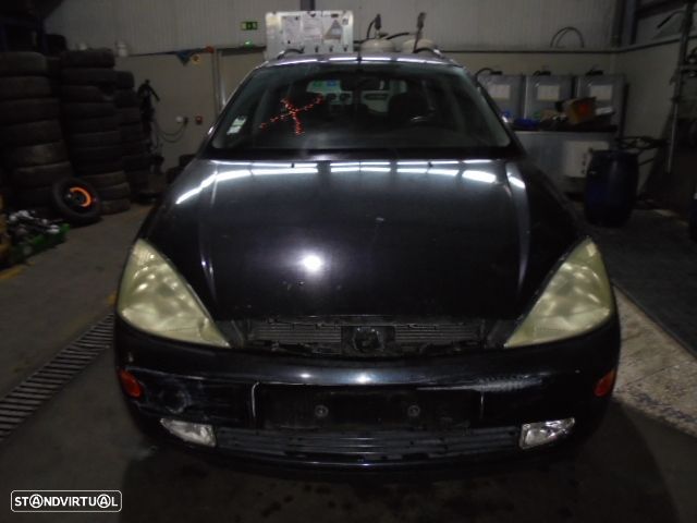 Carro MOT: FXDA CXVEL: XS4R7002C FORD FOCUS 2000 1.4 75CV 5P PRETO GASOLINA - 1