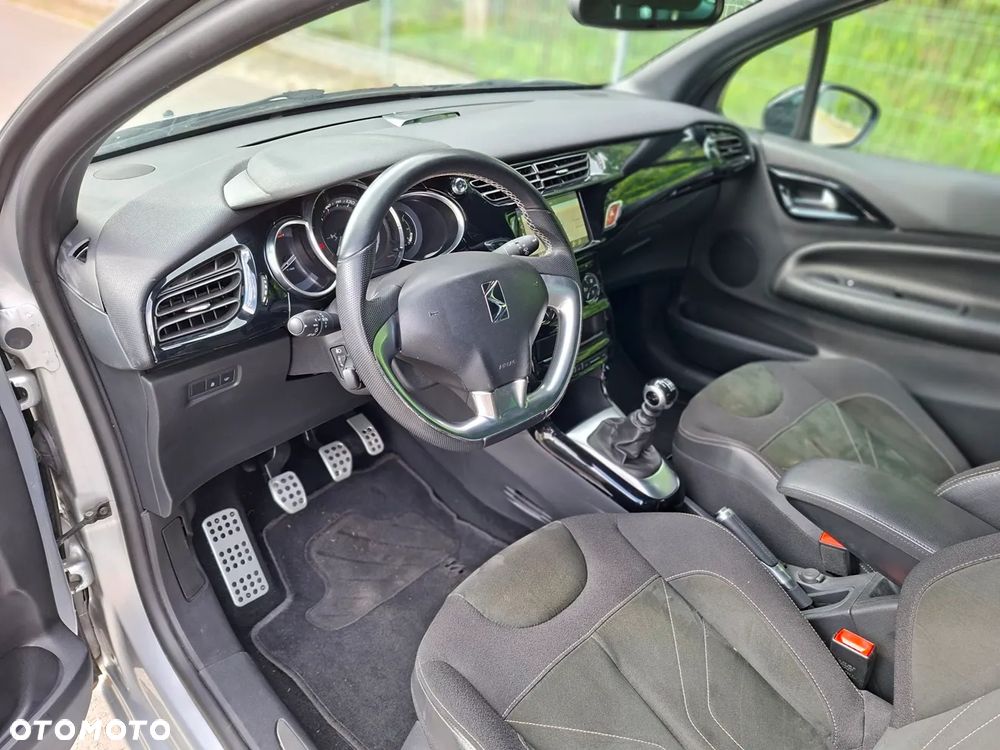 DS Automobiles DS 3 - 7