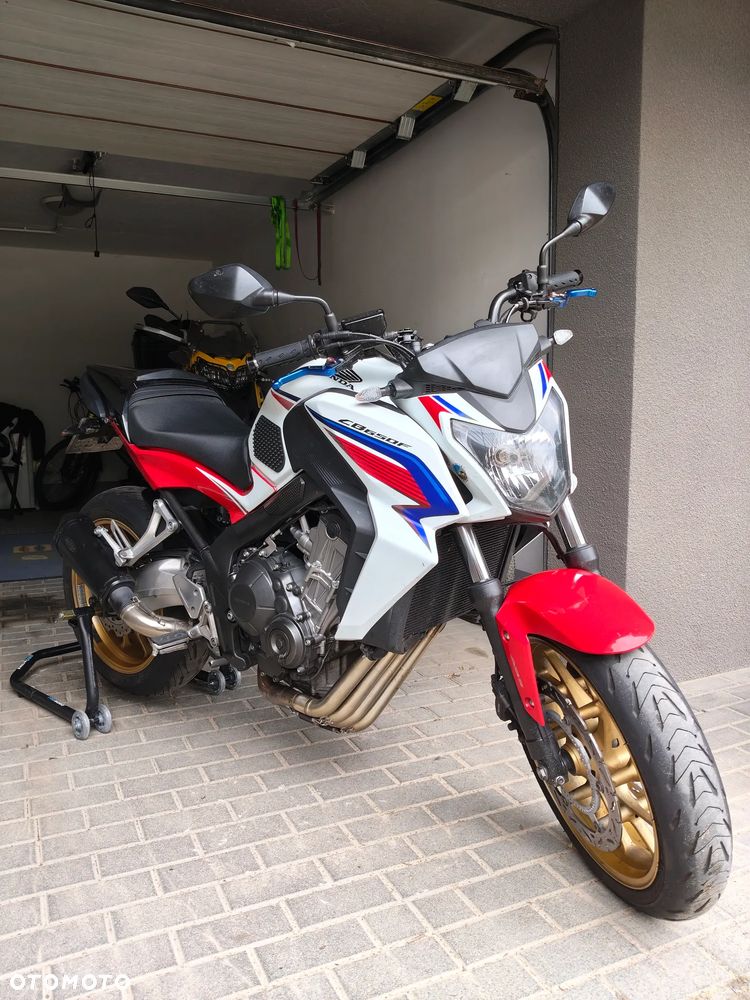Honda CB - 1