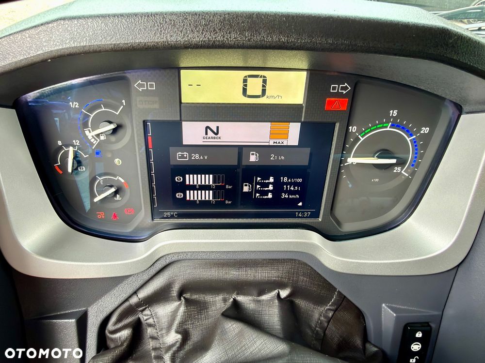Renault T430 / PRZEBIEG TYLKO 48 000 KM / PRAKTYCZNIE NOWY/ WINDA - 26