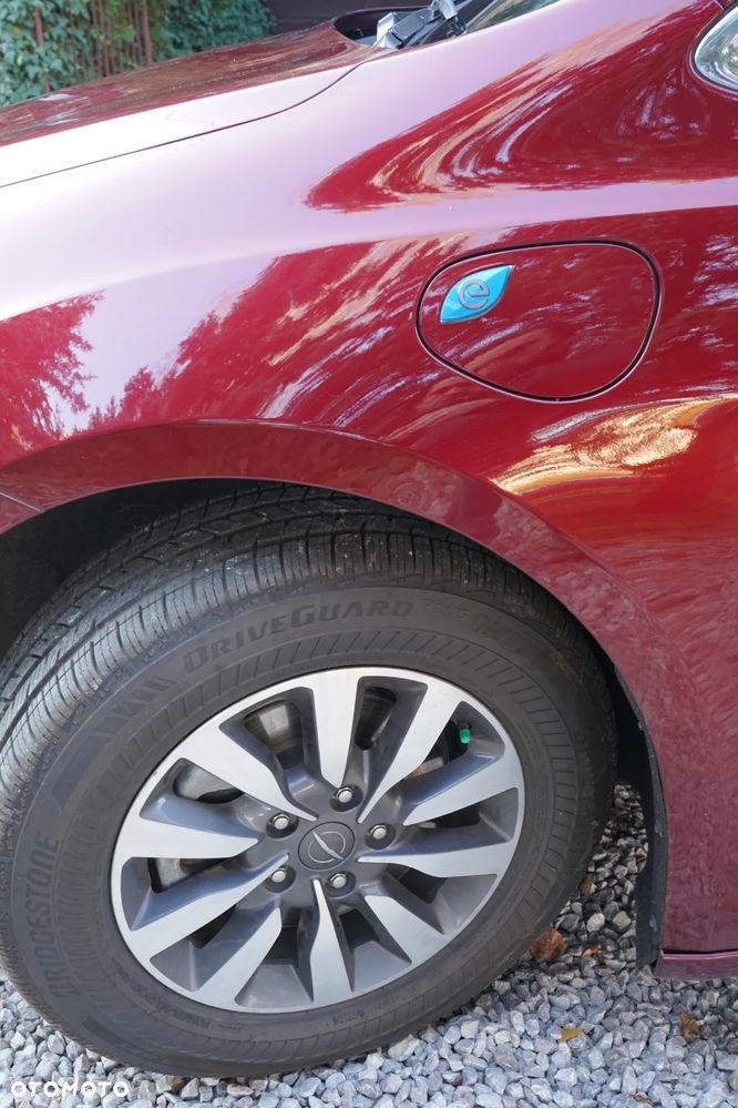 Chrysler Pacifica - 12