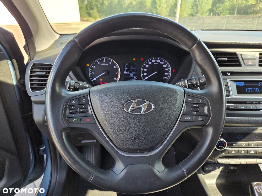 Hyundai i20 - 17