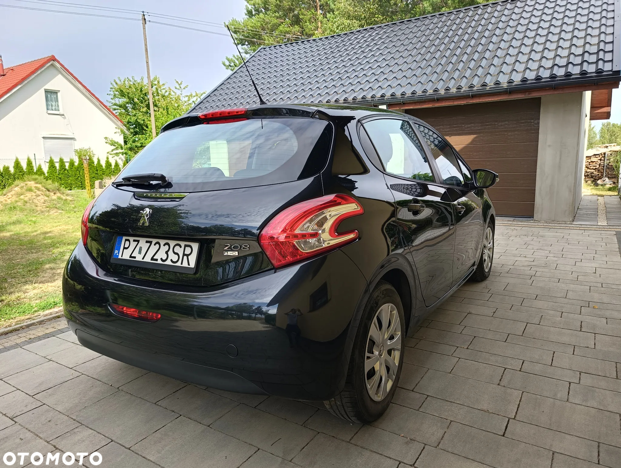 Peugeot 208 1.6 e-HDi Allure STT - 20