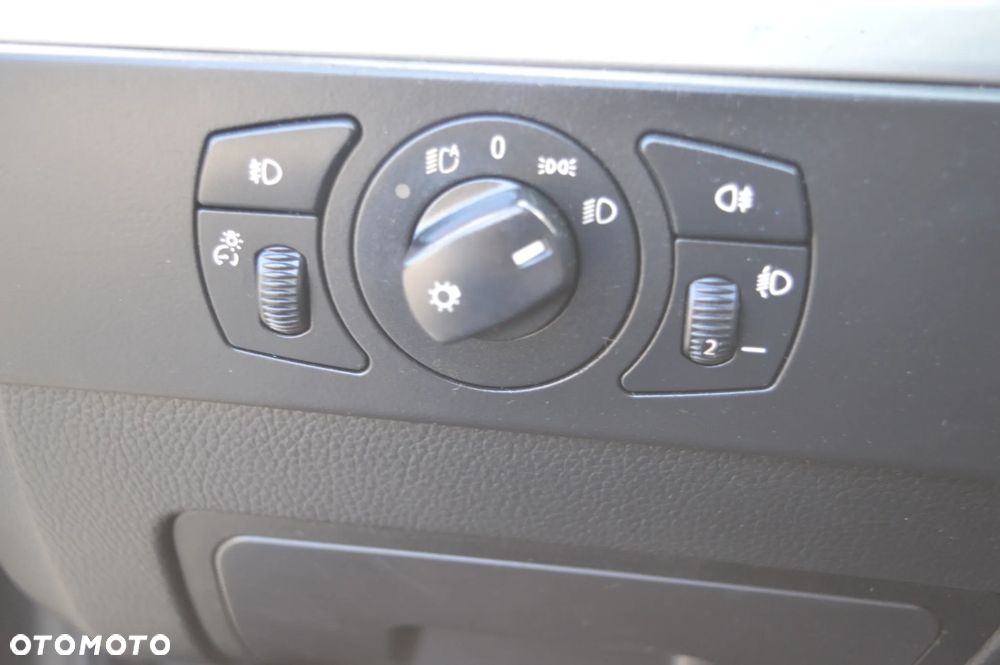 BMW Seria 5 525d - 17