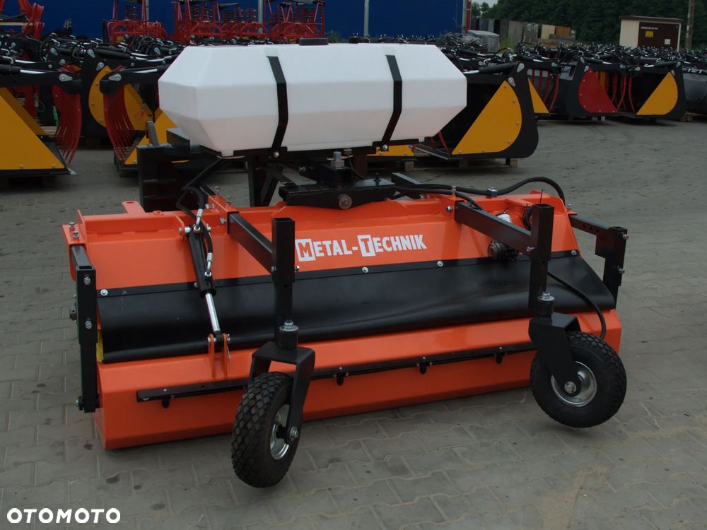 Zamiatarka 1,6 m do ciągnika, wózka widłowego, ładowarki Metal Technik - 2