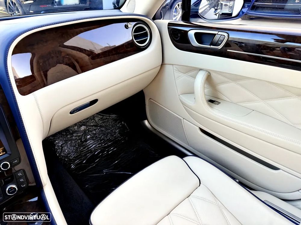 Bentley Continental Flying Spur 6.0 W12 - 21