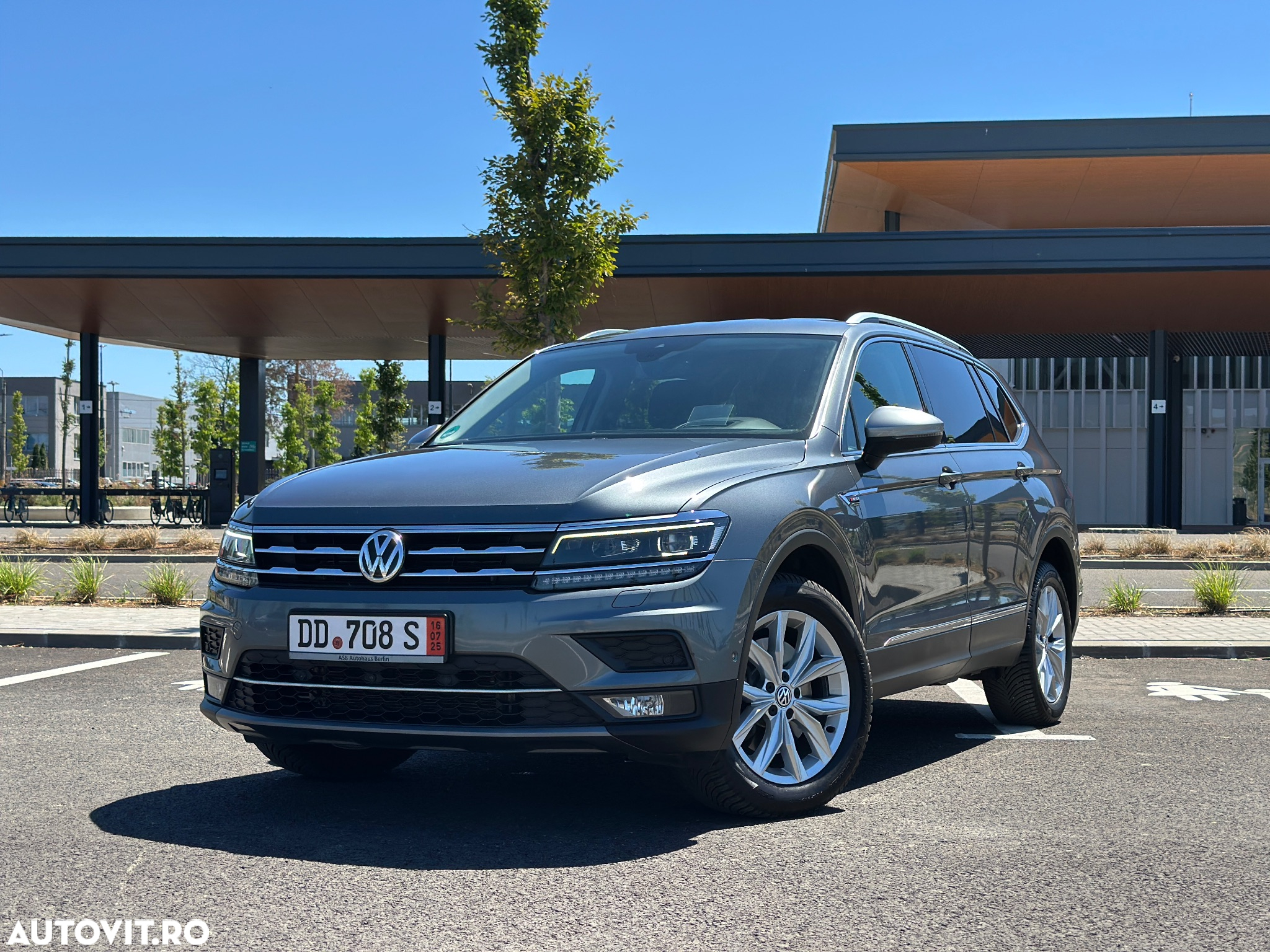 Volkswagen Tiguan Allspace 2.0 TDI SCR 4Motion DSG Highline - 3