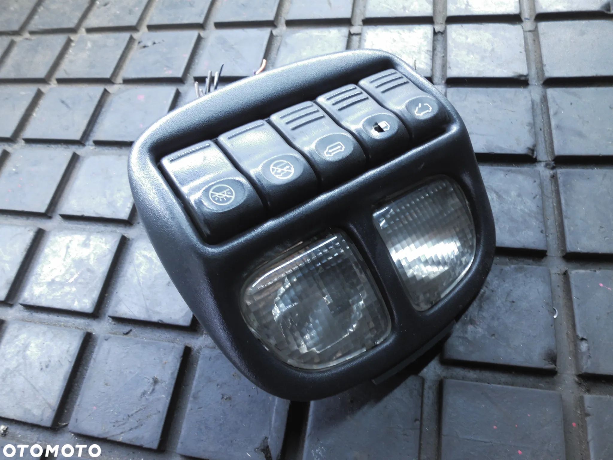 OPEL SINTRA OŚWIETLENIE KABINY LAMPKA PRZEŁĄCZNIK - 1