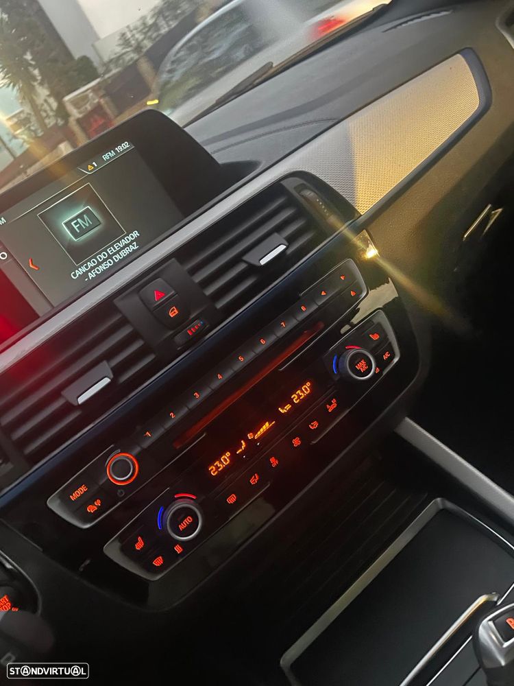 BMW 116 d Pack Desportivo M Auto - 5