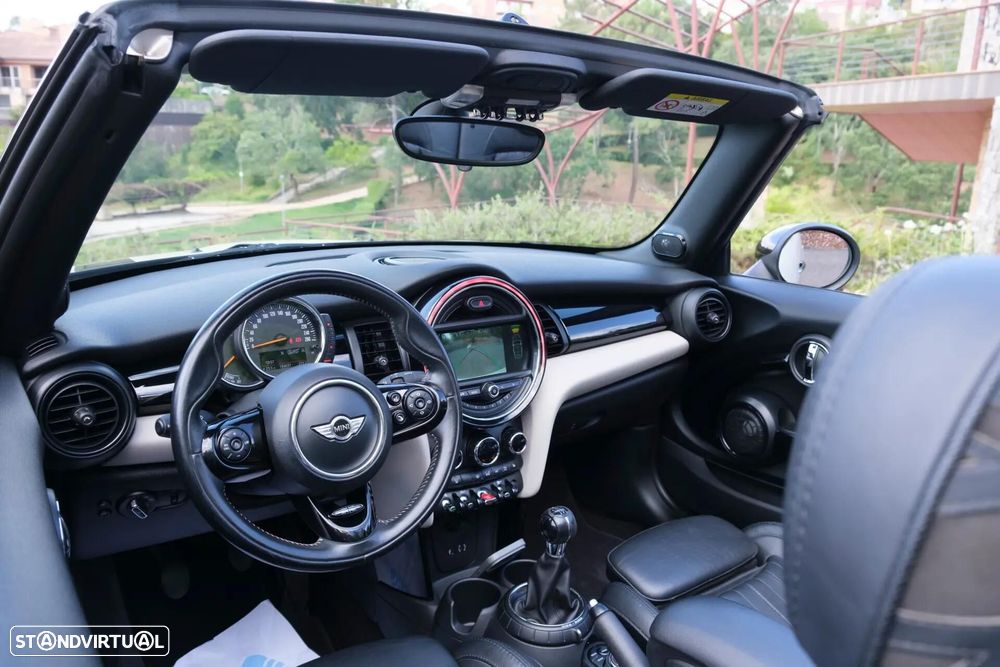 MINI Cabrio - 12