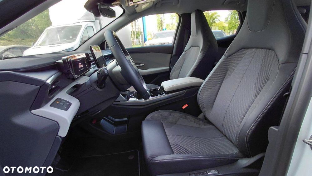 Ford Explorer - 13