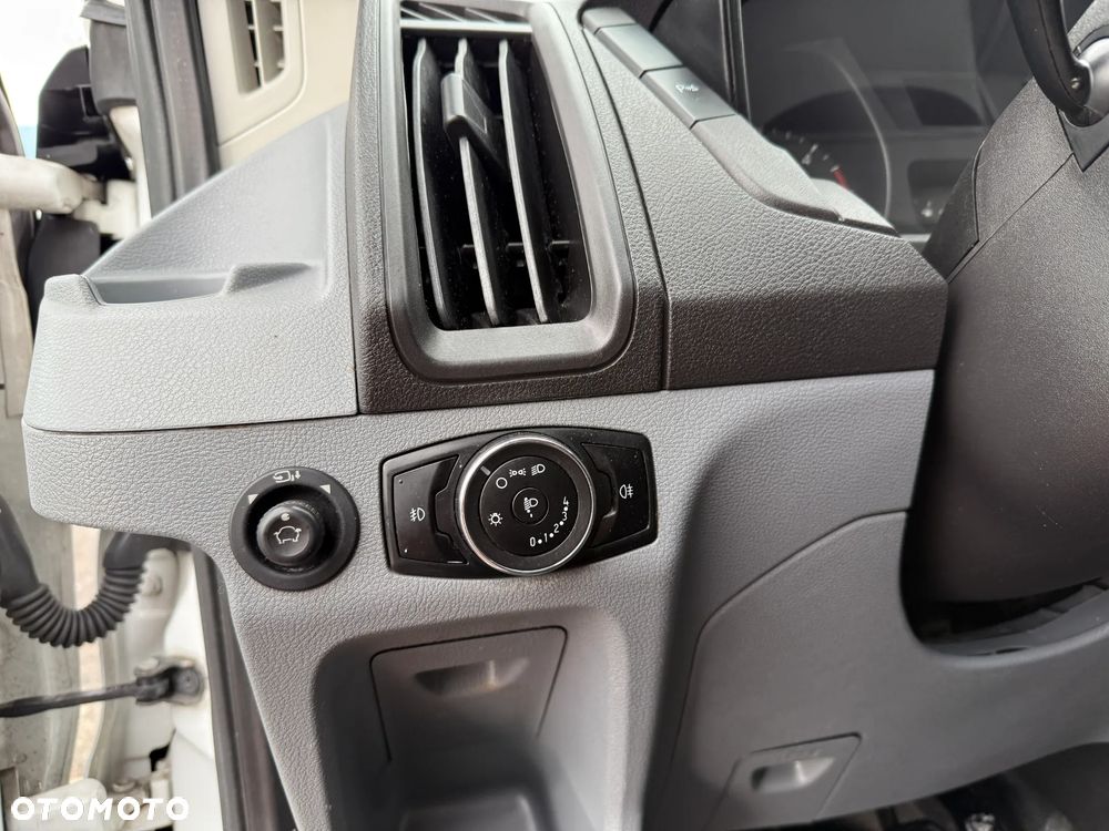 Ford TRANSIT - 12