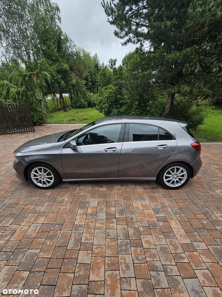 Mercedes-Benz Klasa A 180 7G-DCT Activity Edition - 4