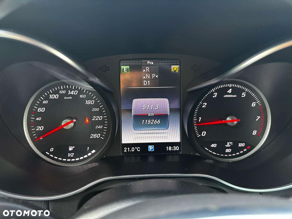 Mercedes-Benz GLC - 12