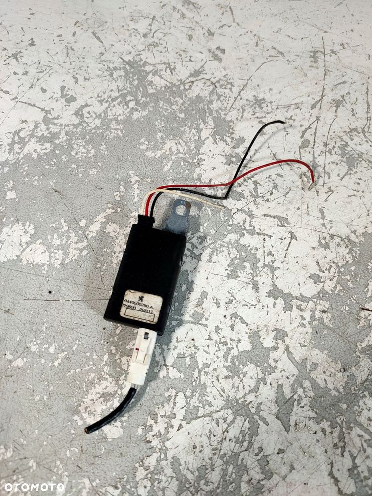 wzmacniacz antenowy peugeot rcz ym40500280a - 1