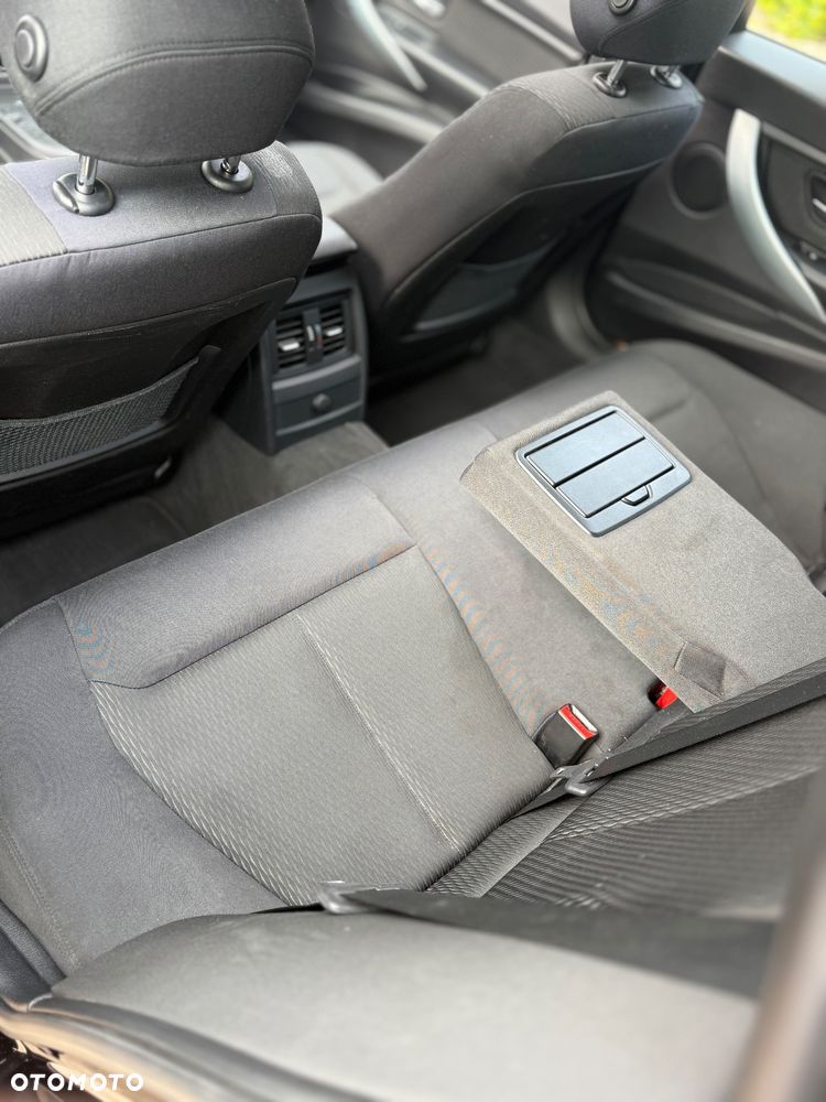 BMW Seria 3 - 21