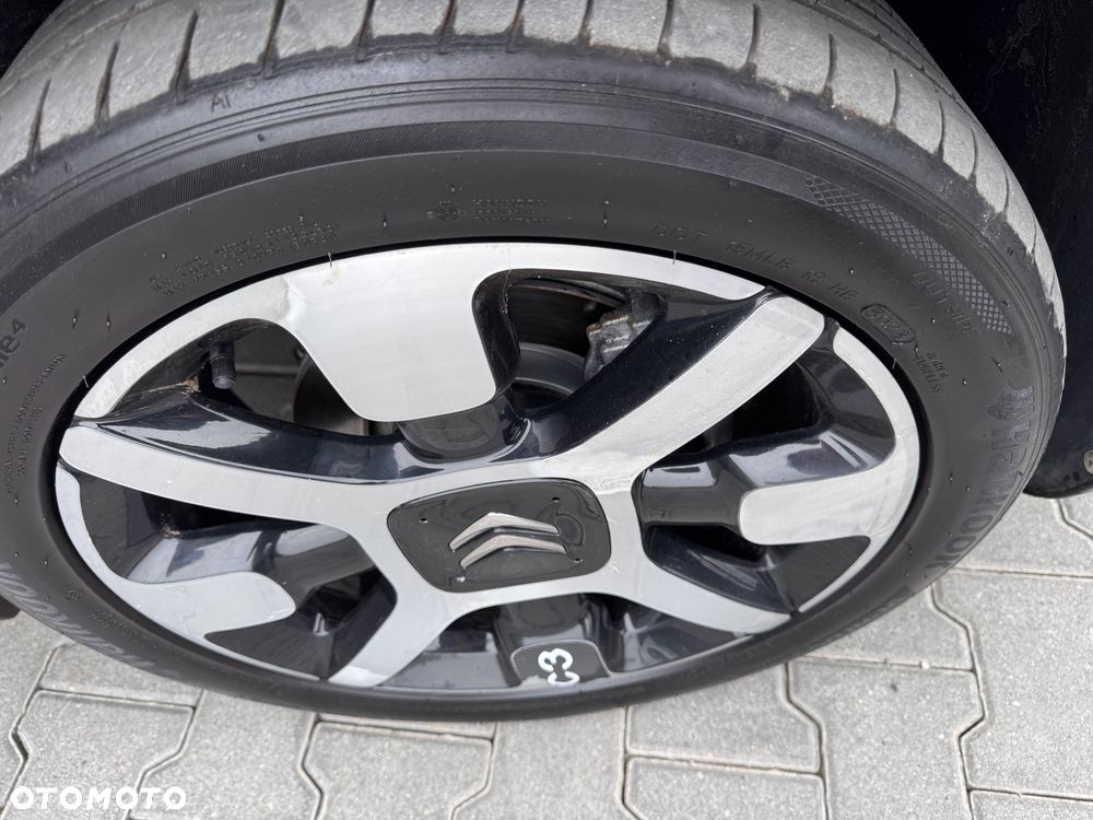 Citroën C3 Pure Tech 82 SHINE - 31
