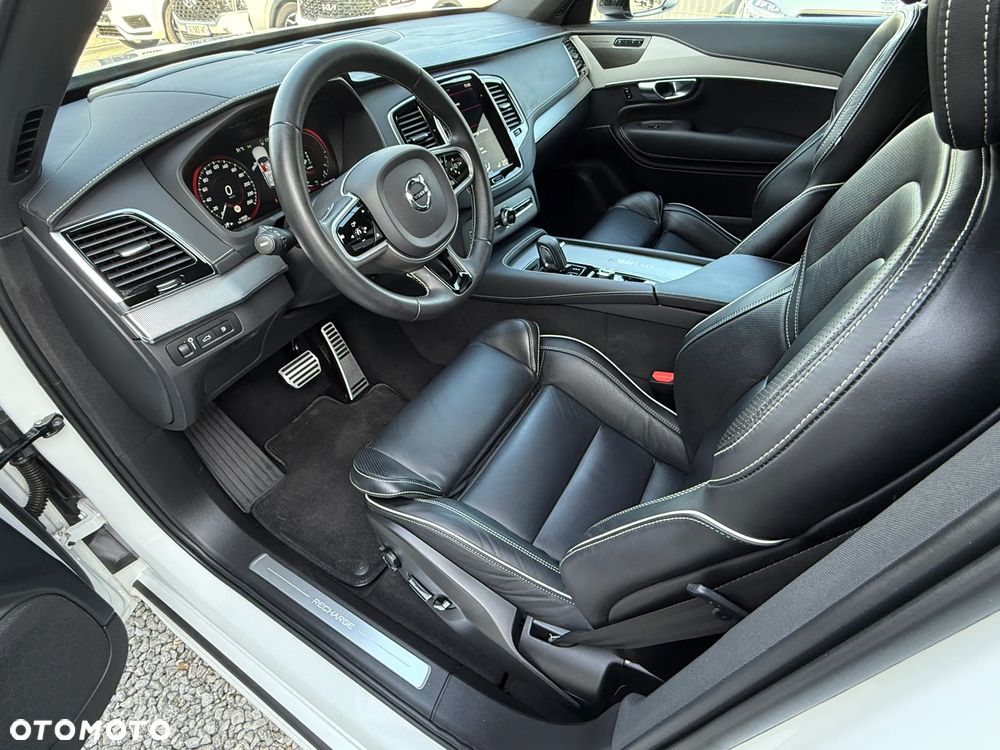 Volvo XC 90 T8 AWD Plug-In Hybrid R-Design 7os - 27