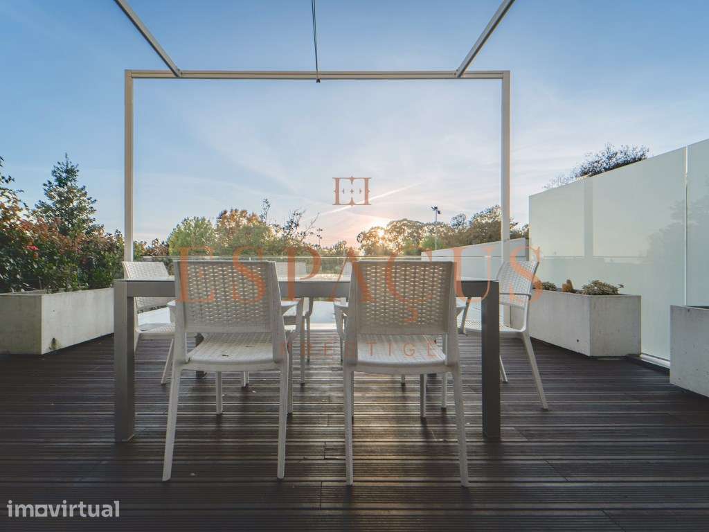 Moradia T3 Geminada com piscina - Serralves - Grande imagem: 3/34