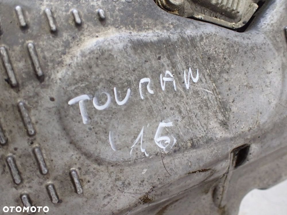 MISA OLEJOWA VOLKSWAGEN TOURAN 1.6FSI - 8