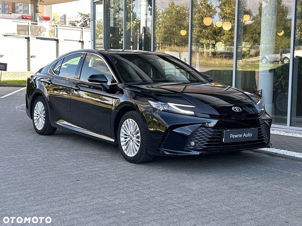 Toyota Camry - 8