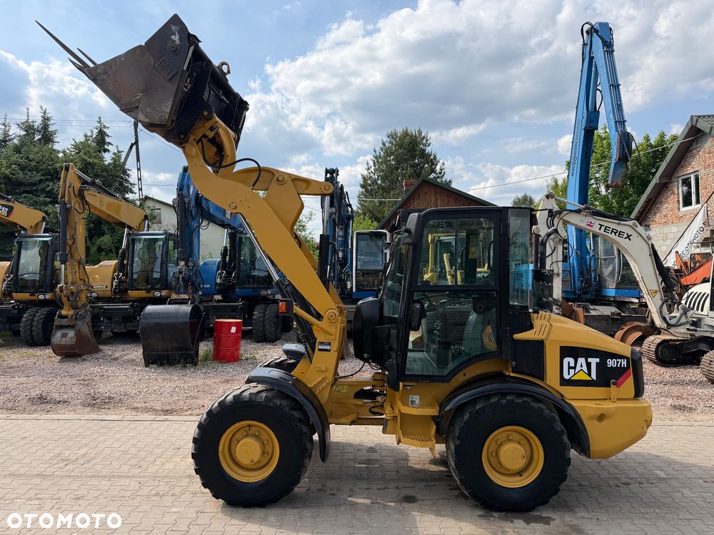 Caterpillar 907H - 8