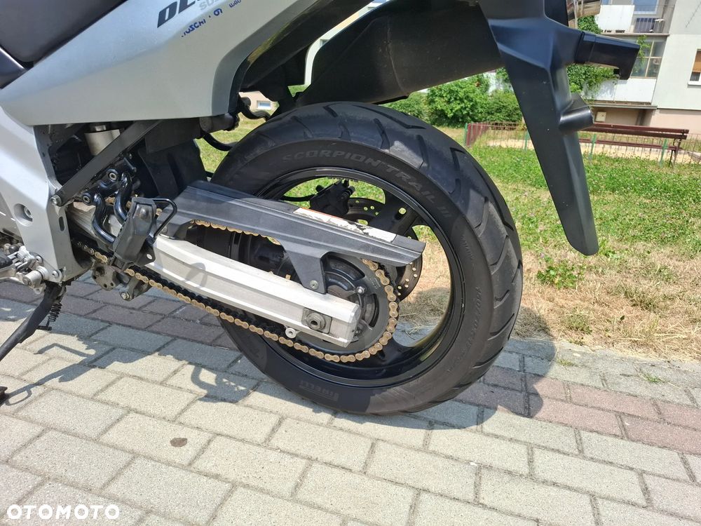 Suzuki V-STROM - 27