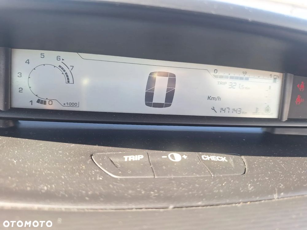 CITROEN C4 1.6 B KOD LAKIERU KTV CAŁY NA CZĘŚCI - 7