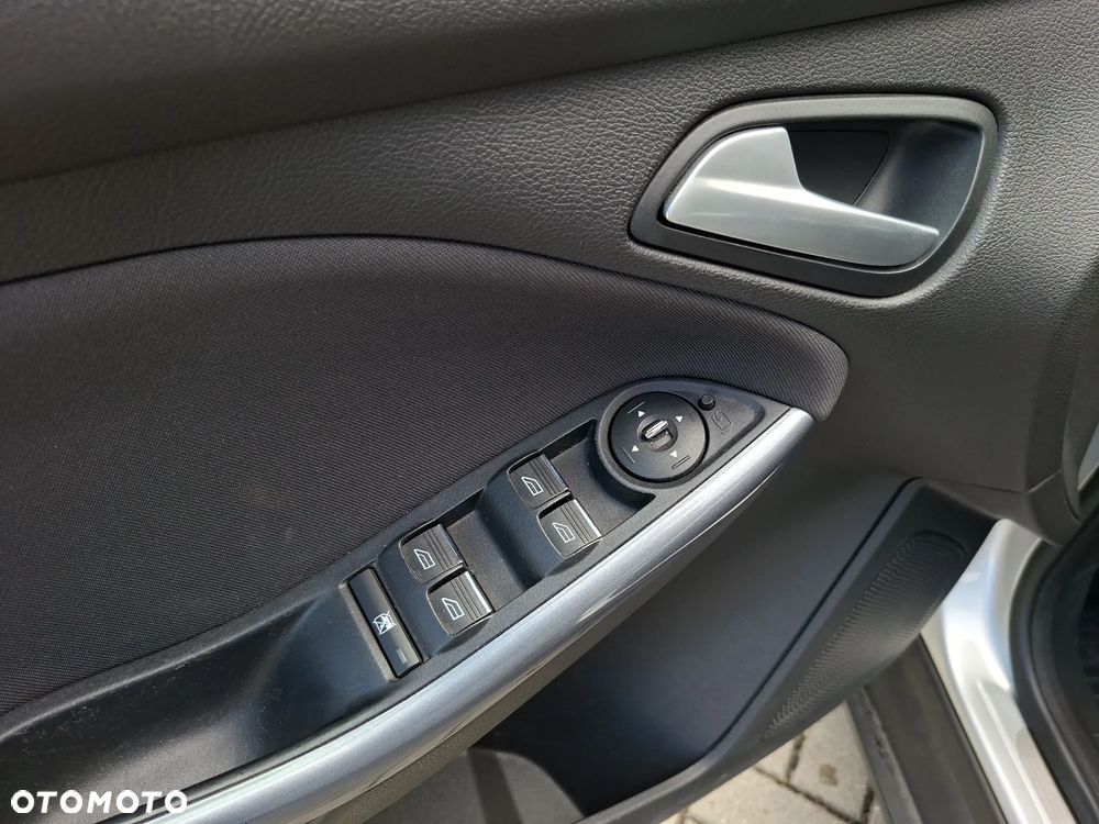 Ford Focus 1.0 EcoBoost Titanium - 13