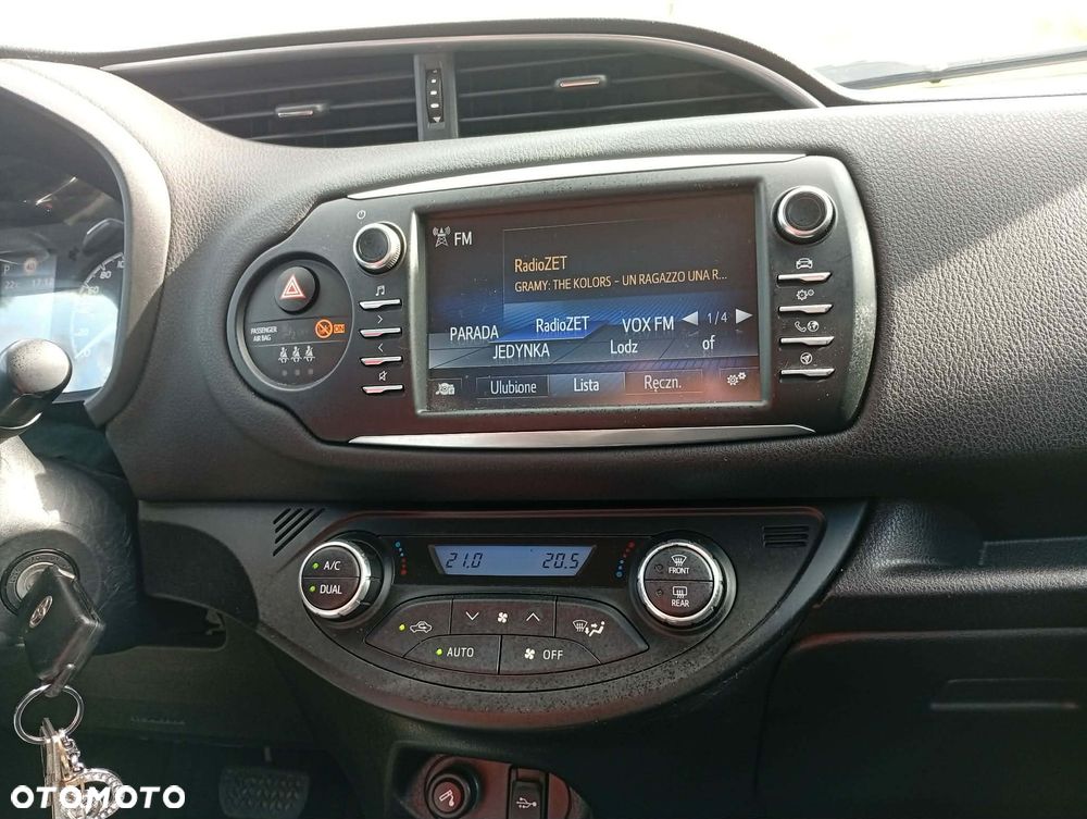 Toyota Yaris - 15