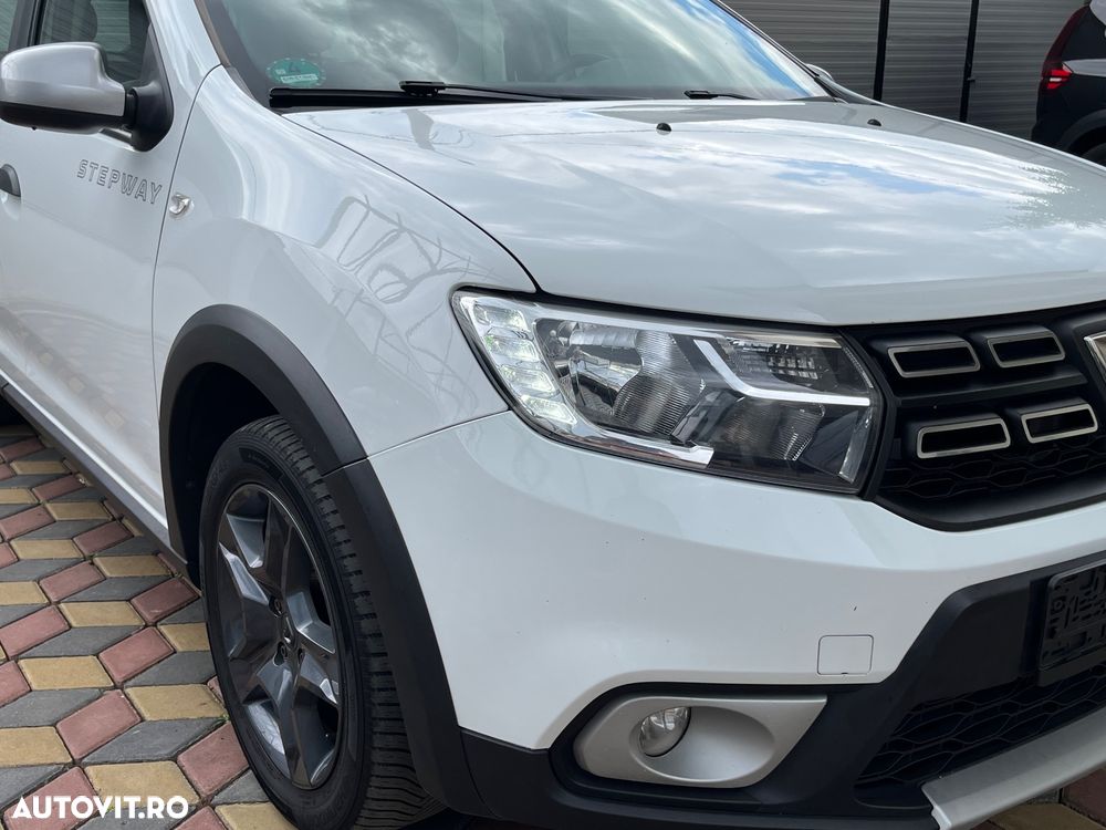 Dacia Logan MCV Blue dCi 95 Stepway - 13