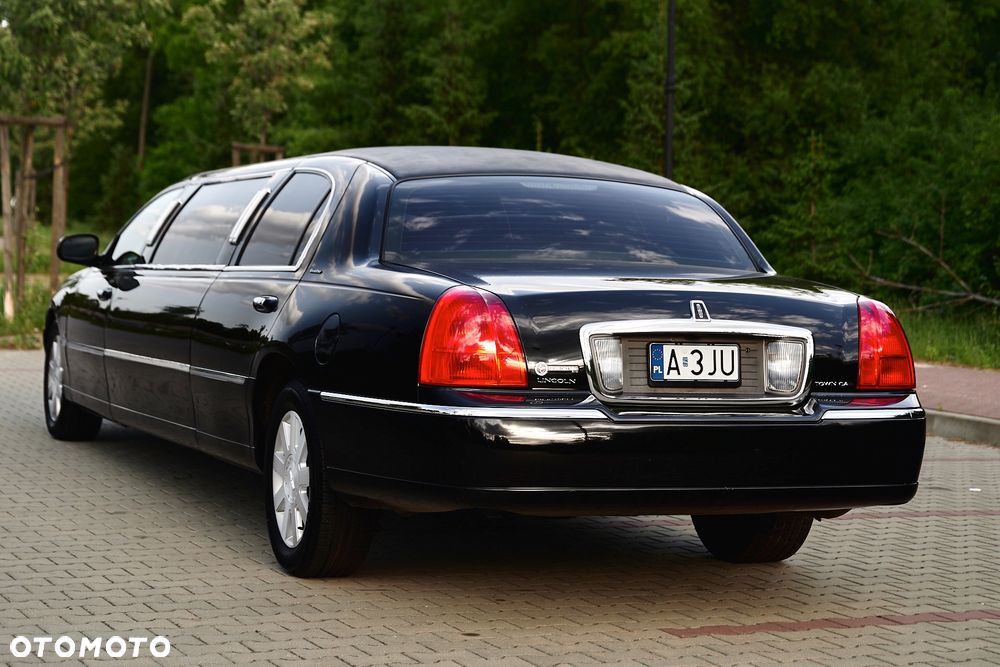 Lincoln Town Car 4.6 Executive - 13