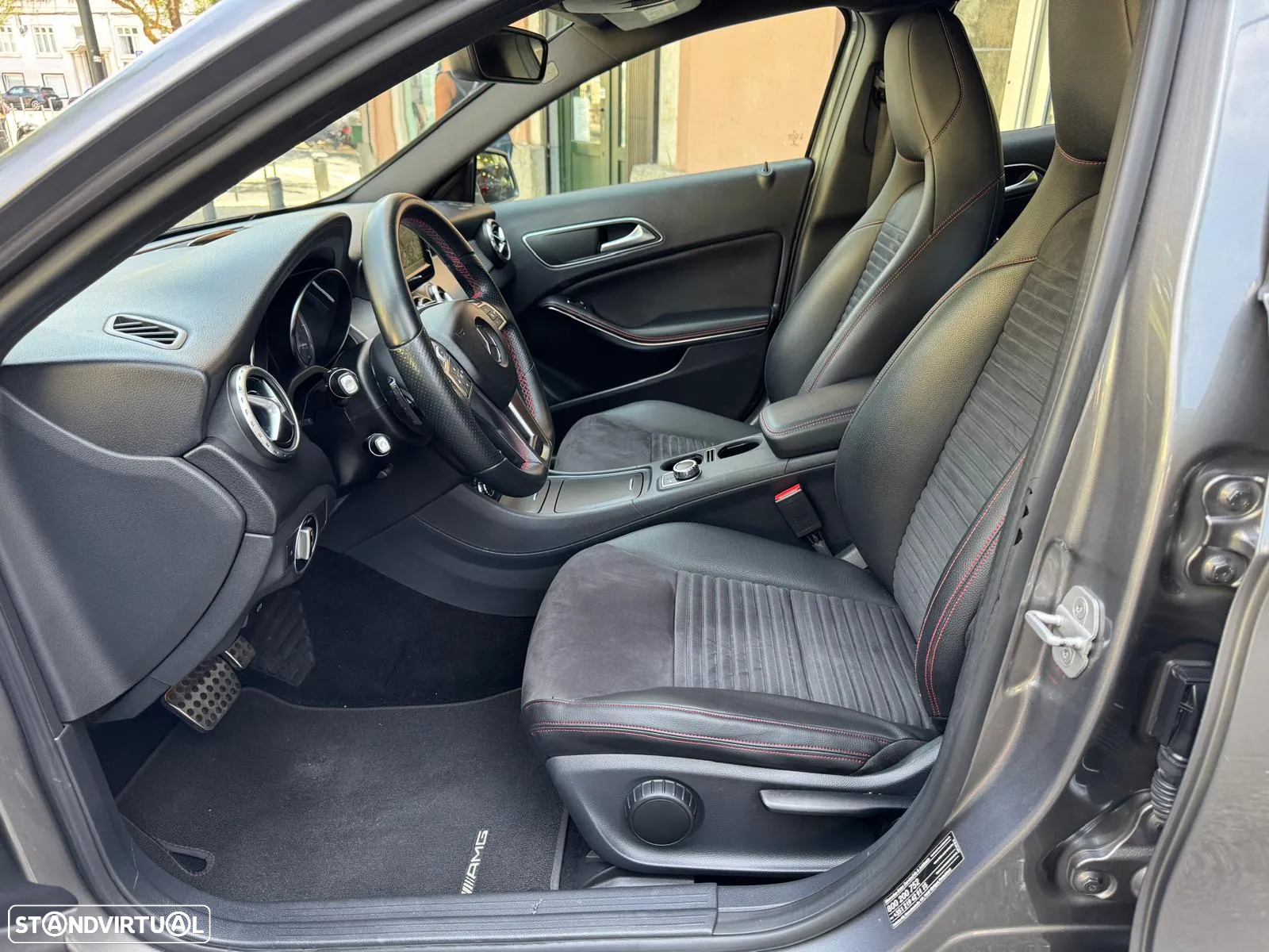 Mercedes-Benz GLA 220 CDi AMG Line 4-Matic - 19