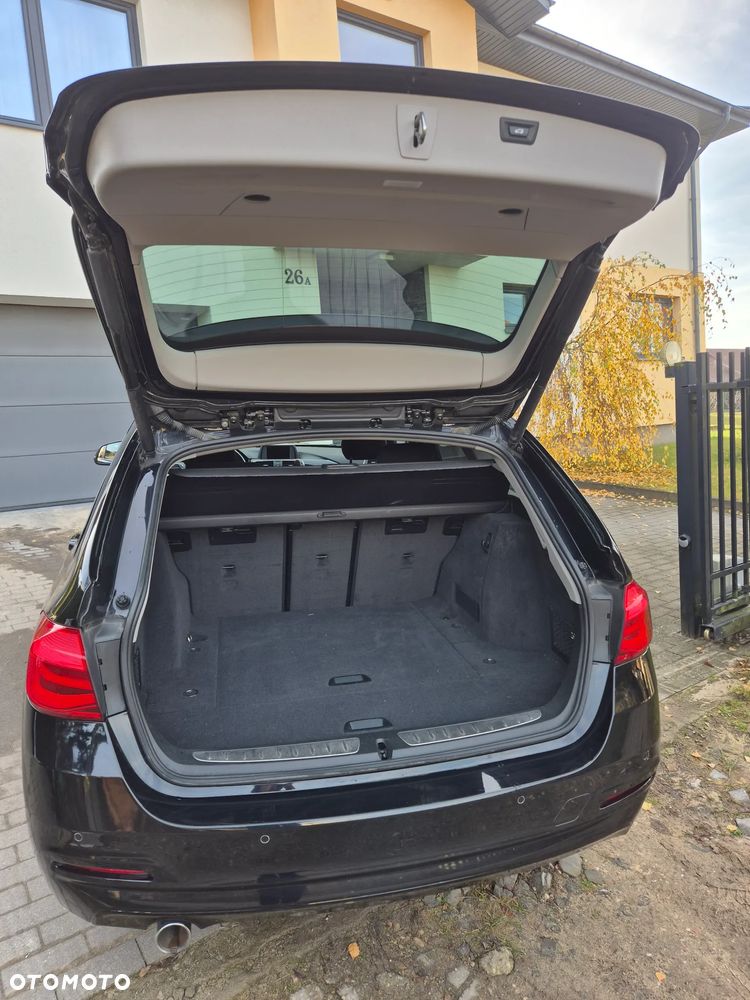 BMW Seria 3 318d Sport Line Shadow - 14