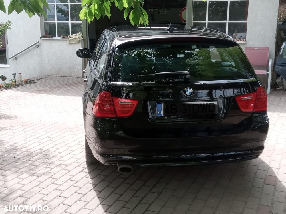 BMW Seria 3 320d - 5