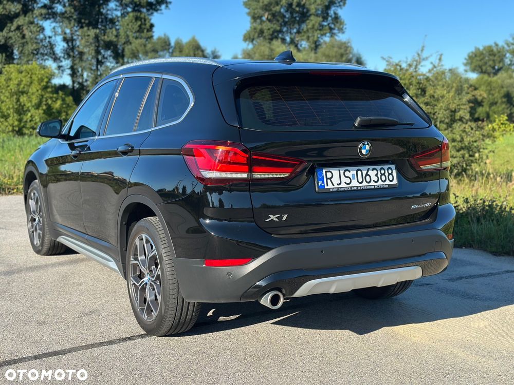 BMW X1 sDrive18i xLine - 9