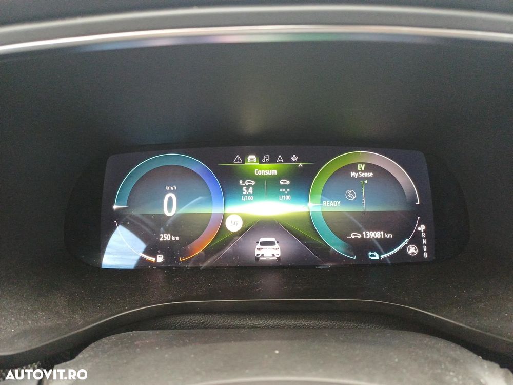 Renault Arkana E-TECH 145 INTENS - 13
