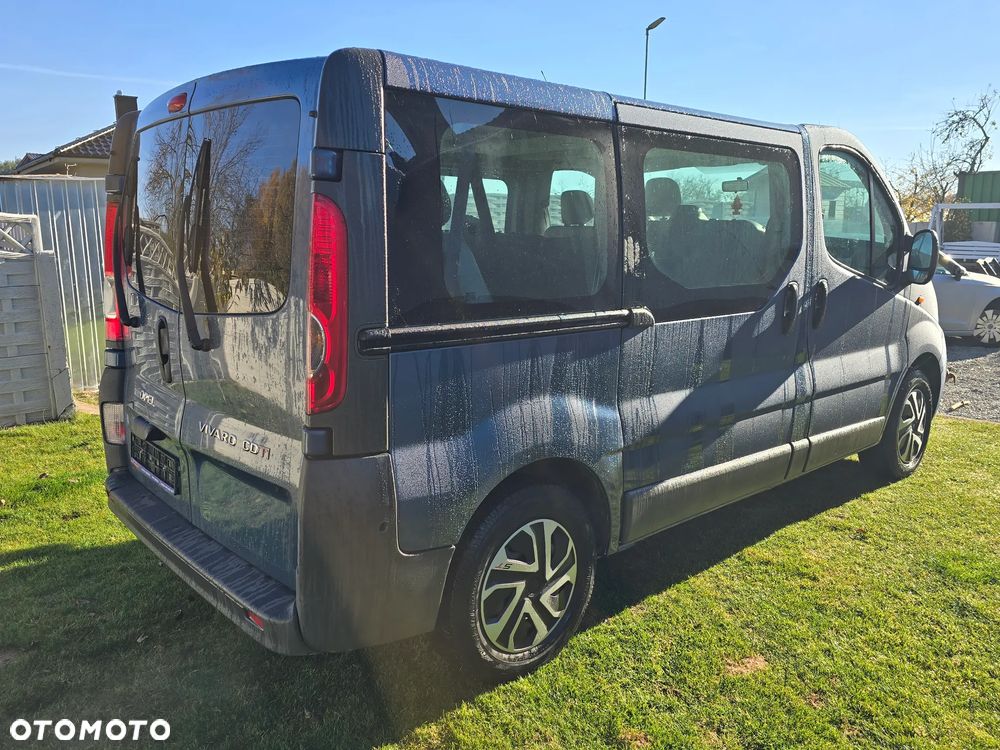 Opel Vivaro - 10