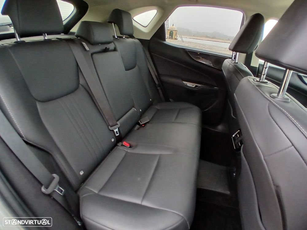 Lexus NX 450h+ - 16