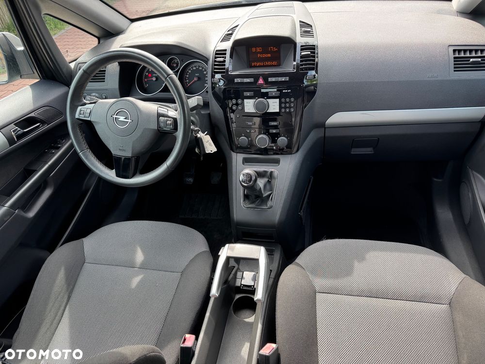 Opel Zafira 1.8 Design Edition - 12