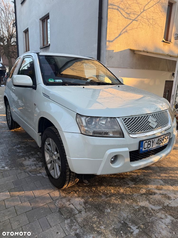 Suzuki Grand Vitara 1.6 Black&White - 2