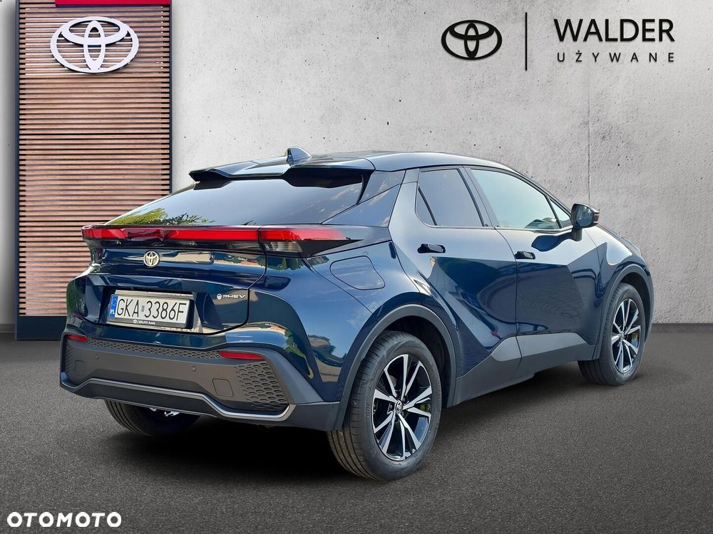 Toyota C-Hr 2025 photo 3