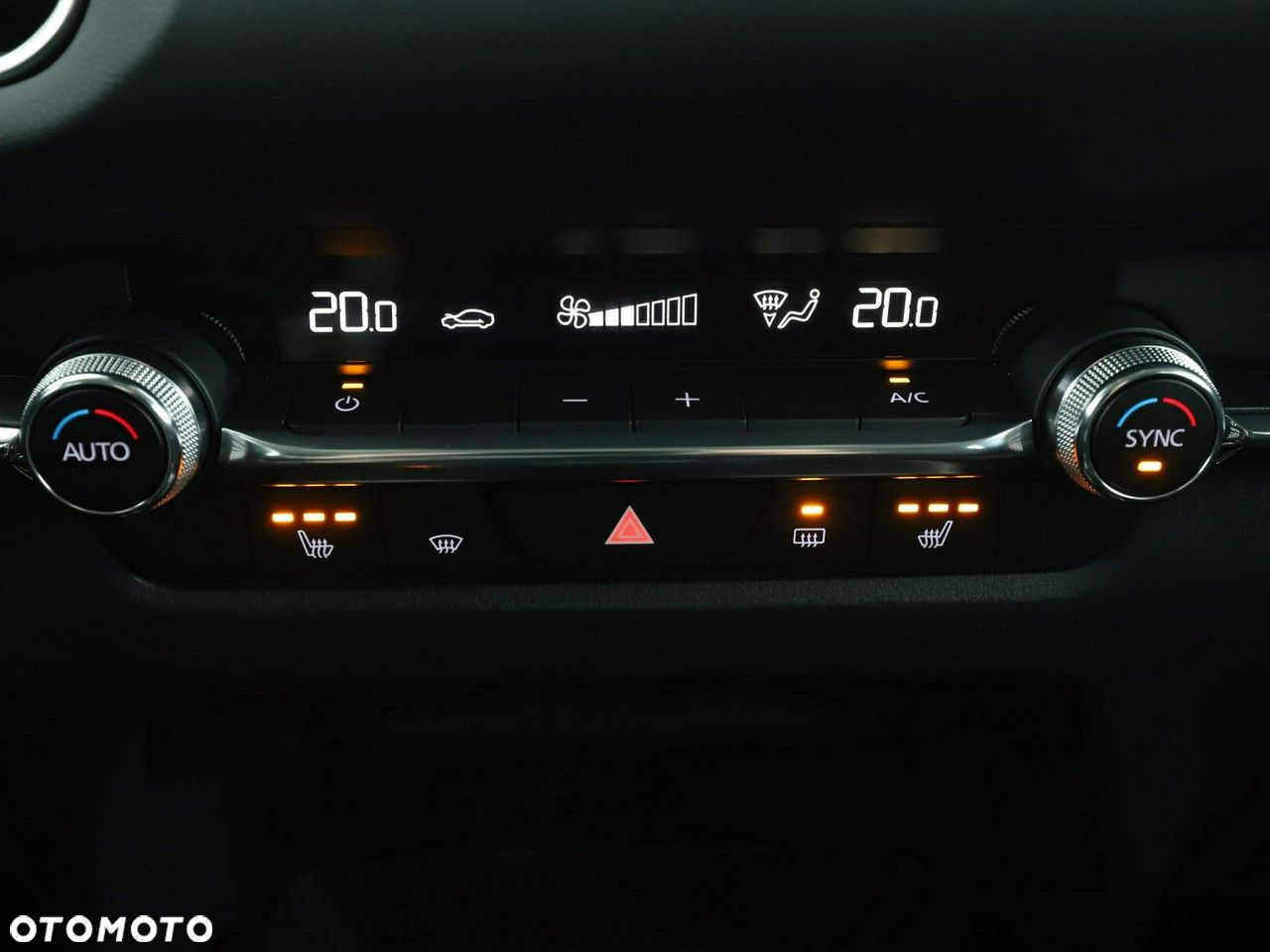 Mazda CX-30 e-SKYACTIV-G 2.0 M HYBRID 150 DRIVE HOMURA - 27