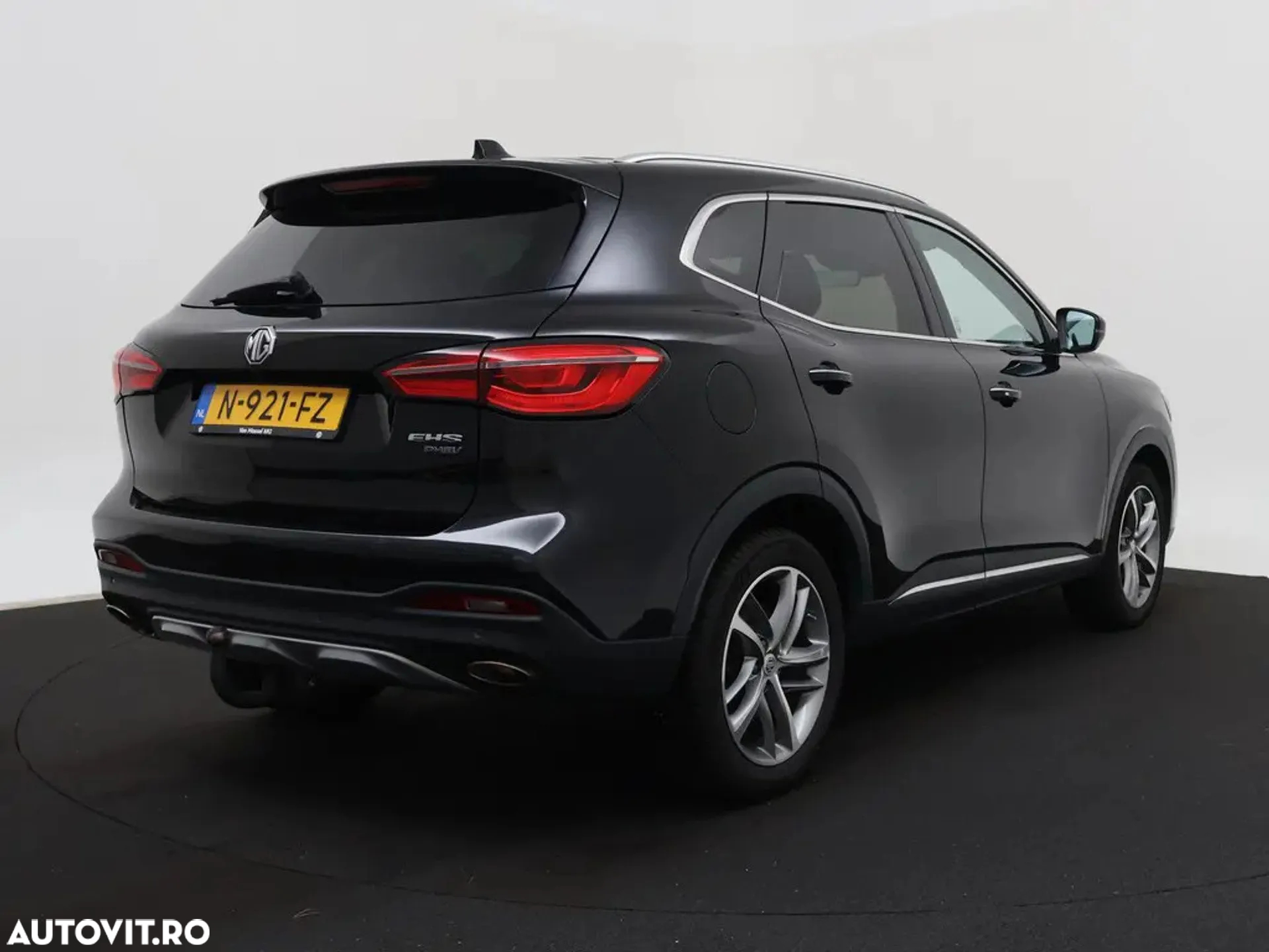 MG EHS 1.5T-GDI PHEV Luxury - 3